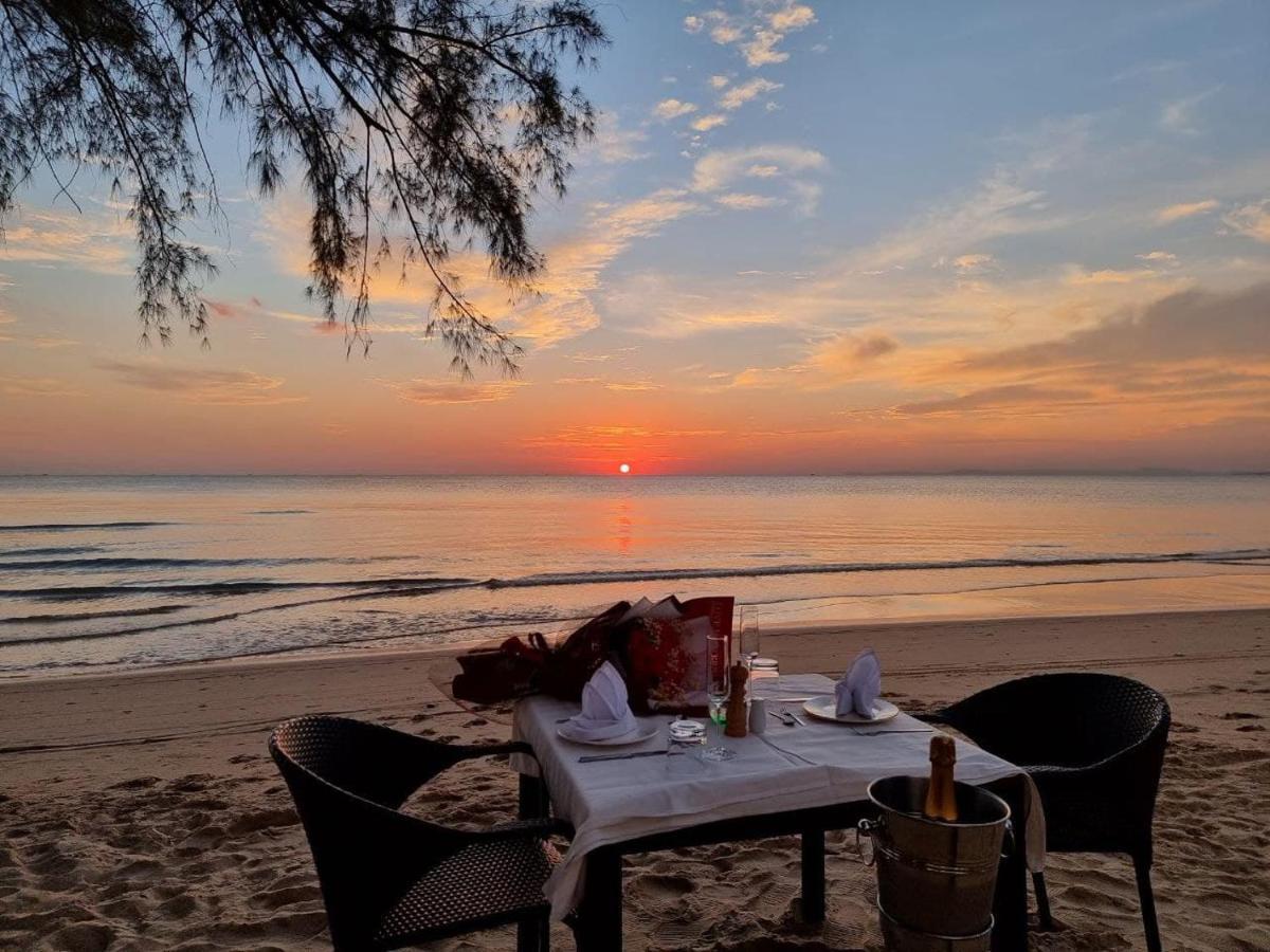 Sahaa Beach Resort Sihanoukville Esterno foto